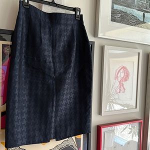 Kay Unger size 6 navy patterned pencil skirt